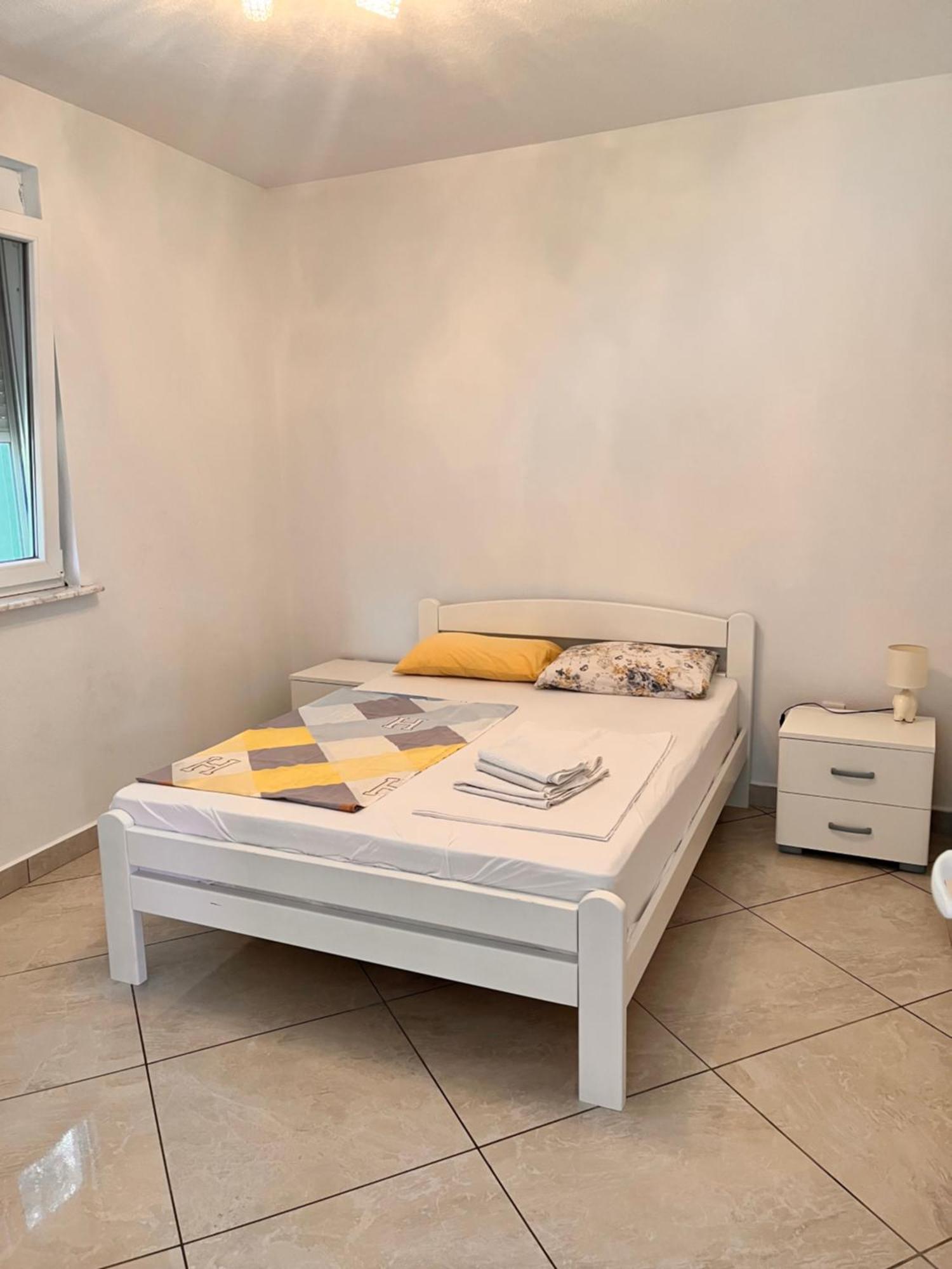 Apartments Apartmani Bojana Utjeha Dış mekan fotoğraf